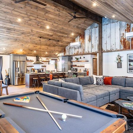New Rustic Luxe Cabin Billiards Spa Near Gsmnp Townsend Dış mekan fotoğraf