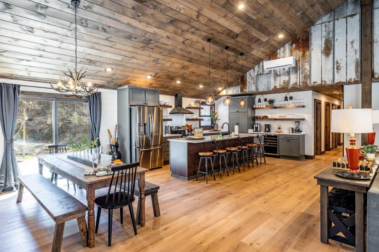 New Rustic Luxe Cabin Billiards Spa Near Gsmnp Townsend Dış mekan fotoğraf