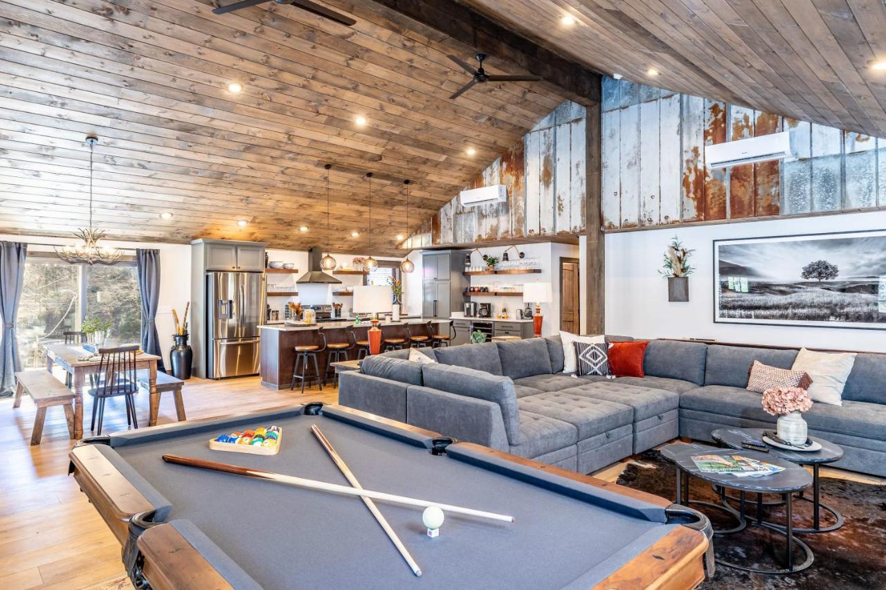 New Rustic Luxe Cabin Billiards Spa Near Gsmnp Townsend Dış mekan fotoğraf