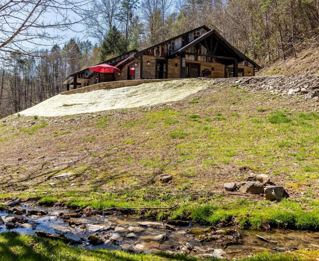 New Rustic Luxe Cabin Billiards Spa Near Gsmnp Townsend Dış mekan fotoğraf